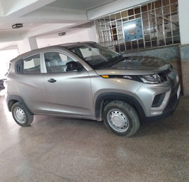 Mahindra Kuv Car for self driver
